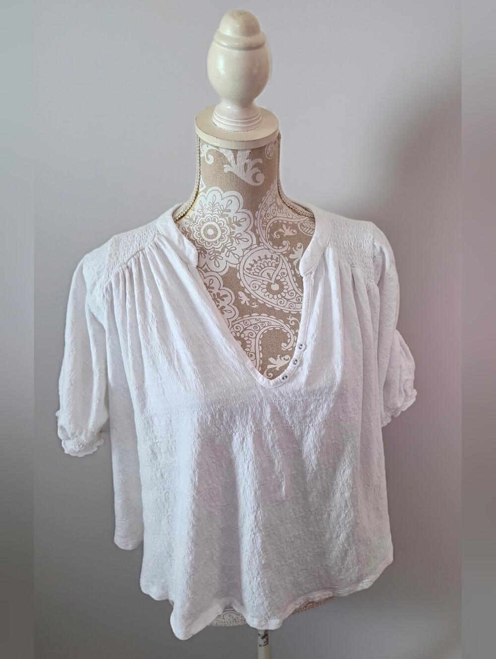 Free People White Dropped V-neckline Peasant Blouse Size S
